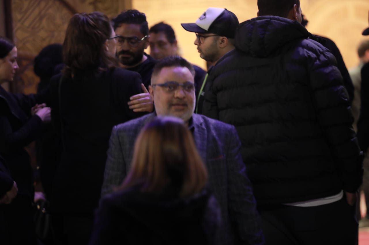 عبد الرحيم كمال يقدم واجب العزاء في أشرف عبد الغفور