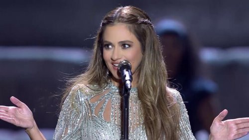 جوليا بطرس تتمنى تناول المقلوبة من والدة العزايزة