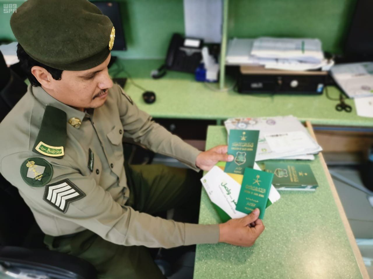الجوازات السعودية تعلن خبر سار لجميع المرحلين الذين يرغبون بالعودة إلى المملكة مرة أخرى