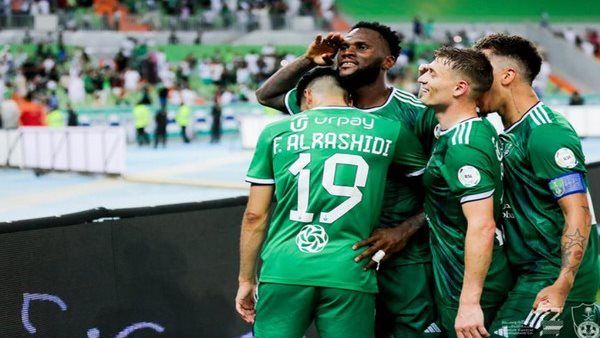 تشكيل الأهلي الرسمي لمواجهة الرائد في الدوري السعودي