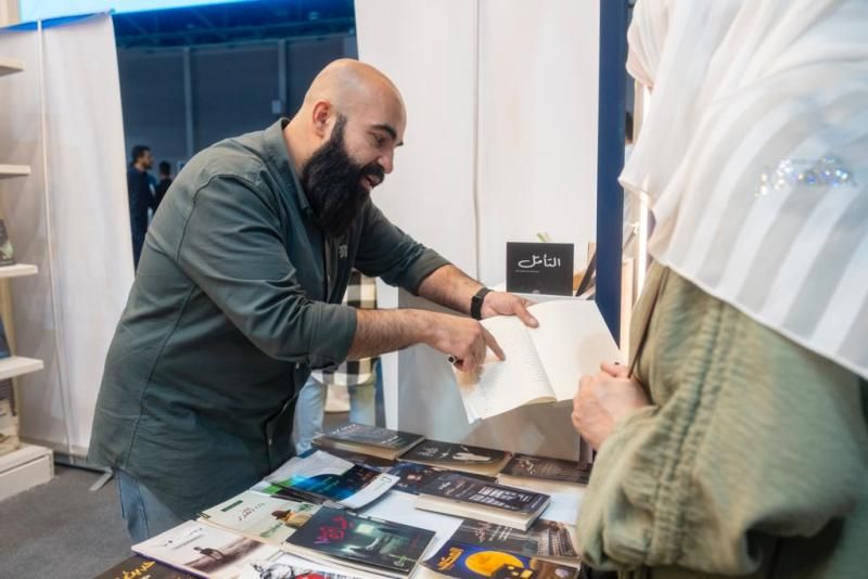 أول دار عربية تتبنّى مفهوم ”الأدب الطبي”.. دار كويتية تُصافح قراء معرض...