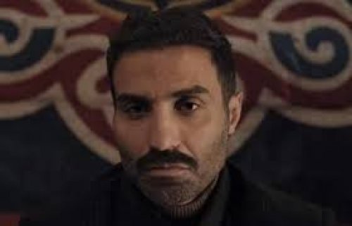خطأ "ساذج" تسبب به الفنان أحمد فهمي في مسلسل سفاح الجيزة لم يلاحظه أحد