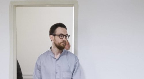 إيران تبدأ محاكمة دبلوماسي سويدي بتهمة التآمر