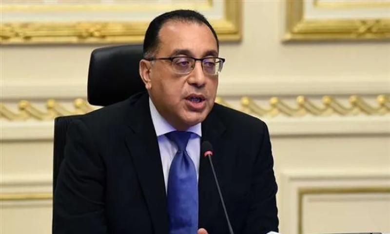 رئيس الوزراء: ضخ المزيد من السلع في الأسواق