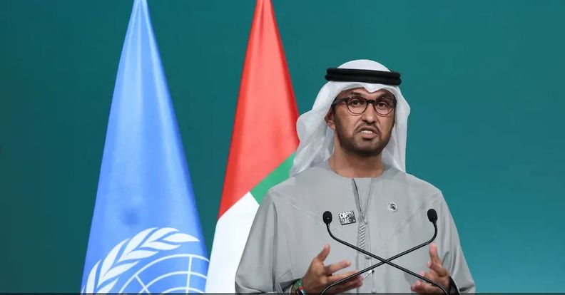 رئيس COP28 يعلن التوصل إلى اتفاق للتحول التدريجي عن الوقود…