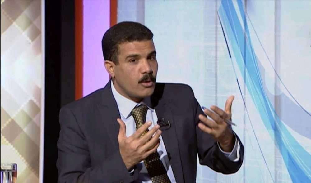 غير ايران.. محلل سياسي يخرج عن صمته ويكشف عن دولة عظمى تدعم جماعة الحوثي