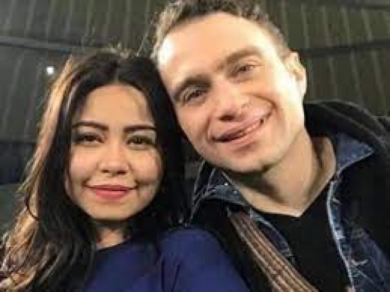 عمرو أديب يعلن طلاق شيرين عبد الوهاب وحسام حبيب