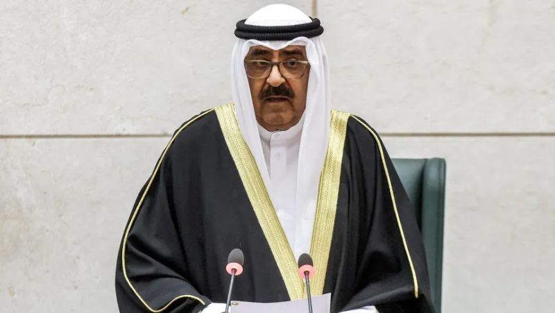 السيرة الذاتية لـ أميرًا الكويت الجديد