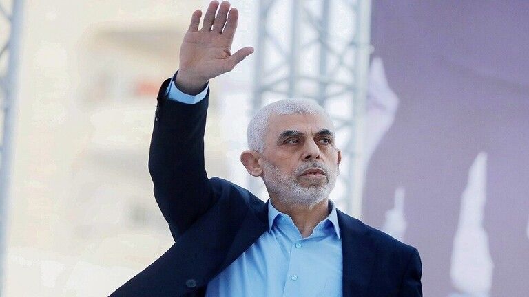 ضابط تحقيق في جهاز "شين بيت" يكشف ما قاله له زعيم حركة حماس في غزة قبل 30 عاماً