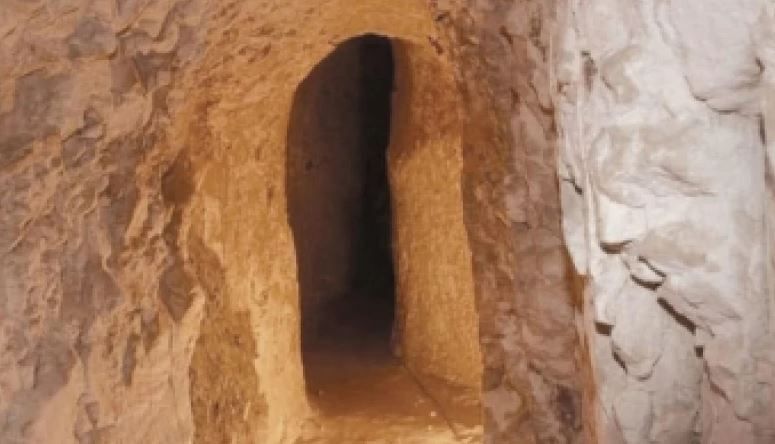 نفق عمره أكثر من 1000 عام يربط مدينة عربية بدولة أخرى !.. اكتشاف عجيب أدهش العالم