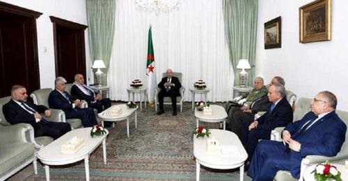 فتح تدعو حماس والجهاد لمصالحة بالجزائر