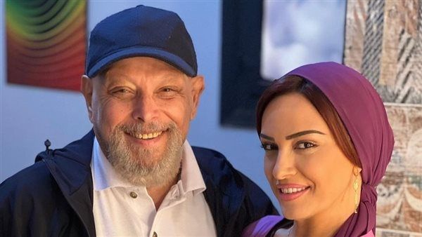 ريهام عبد الغفور تطالب متابعيها بالدعاء لوالدها
