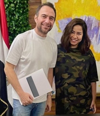 بشعر طويل وبدون أي علامة حزن.. شيرين عبد الوهاب تصدم الجميع في أول ظهور لها بعد الطلاق