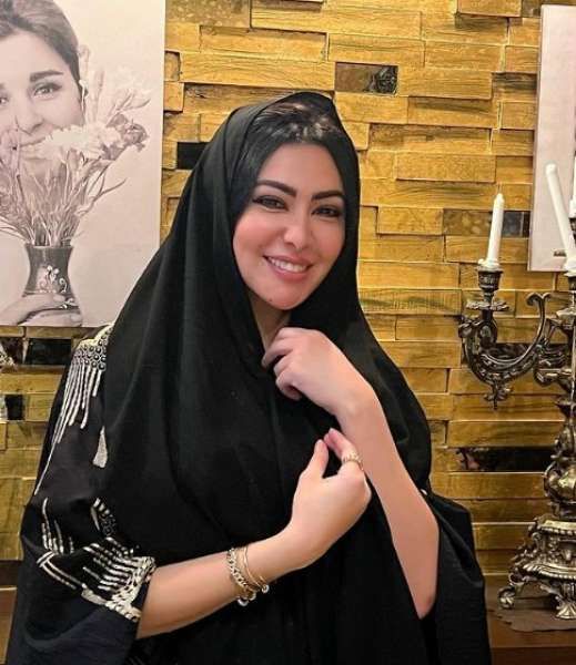 شاهد.. بالحجاب ميرهان حسين تفاجئ متابعيها بهذه الإطلالة