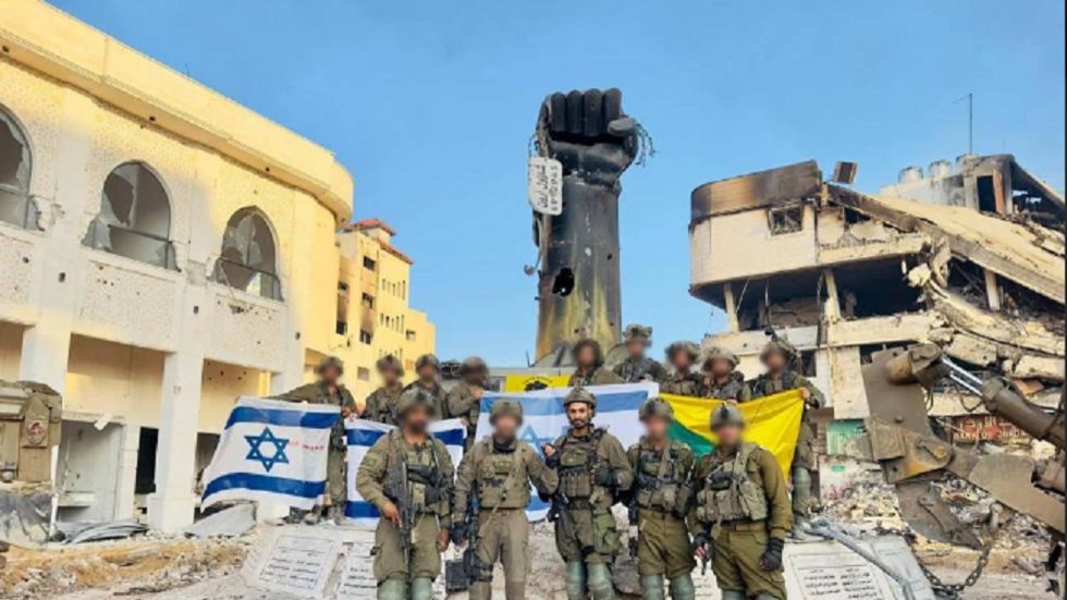 في هذه الدولة.. الرئيس يهدد بمحاكمة وسحب جنسية أي مواطن يقاتل مع الجيش الإسرائيلي؟