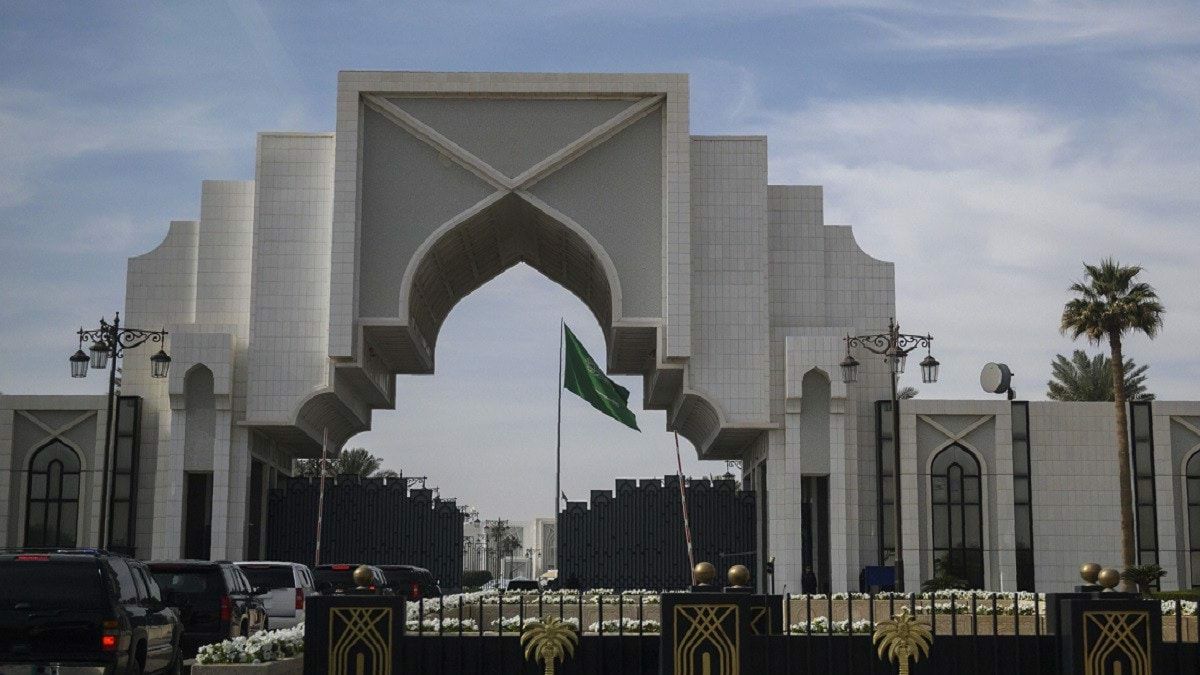 عاجل الموت يفجع الأسرة الحاكمة بالسعودية.. بيان للديوان الملكي