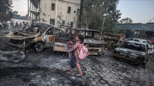 شهداء في خانيونس ودفن 30 شهيدًا من مجهولي الهوية