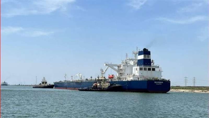 العراق يرسل ناقلة وقود إلى مصر لتخفيف النقص في غزة