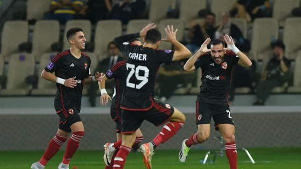 عاجل.. مراقب مباراة الأهلي وأوراوا يحتسب هدف معلول ذاتيًا باسم هذا اللاعب