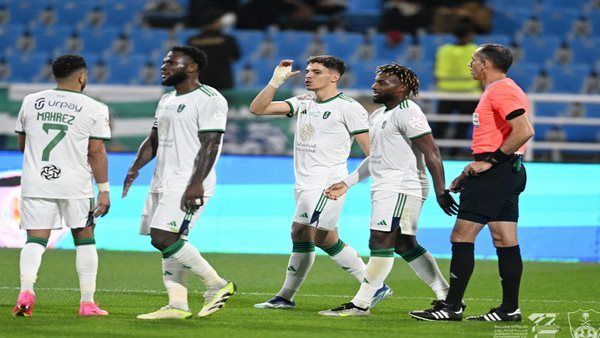 الأهلي يفوز أمام الحزم برباعية في دوري روشن السعودي