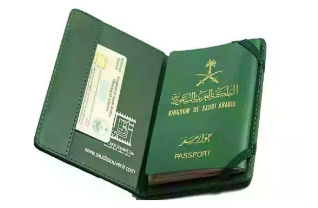 منح الجنسية السعودية للوافدين عند إقامتهم هذه المدة دون سفر !