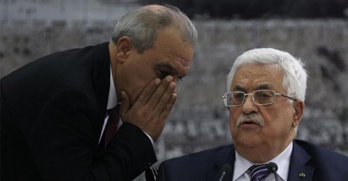 هآرتس:مسؤولون بالسلطة يبحثون مستقبل غزة بالقاهرة