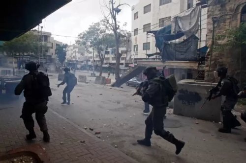 اقتحامات واعتقالات واسعة في الضفة الغربيّة