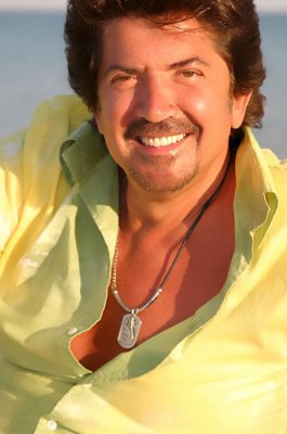 أزمات وليد توفيق المالية .. عاش فوق السطوح ودخله 400 دولار في الشهر اتفرج بالفيديو