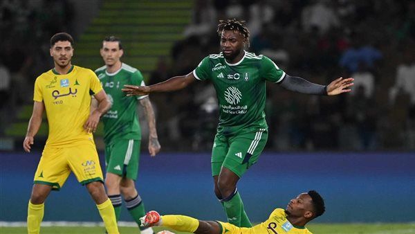 بمشاركة محمد شريف.. الأهلي يخطف فوز صعب أمام الخليج بركلة جزاء +90