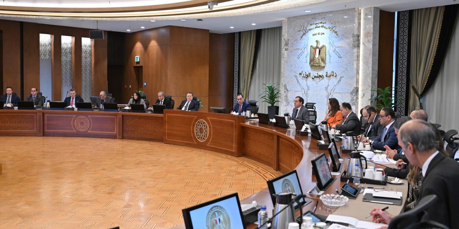رئيس الوزراء: استمرار العمل ببرنامج الإصلاحات الهيكلية…