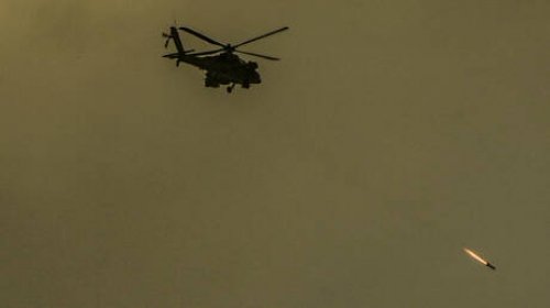 إطلاق صاروخين من سوريا على الجولان والاحتلال يرد