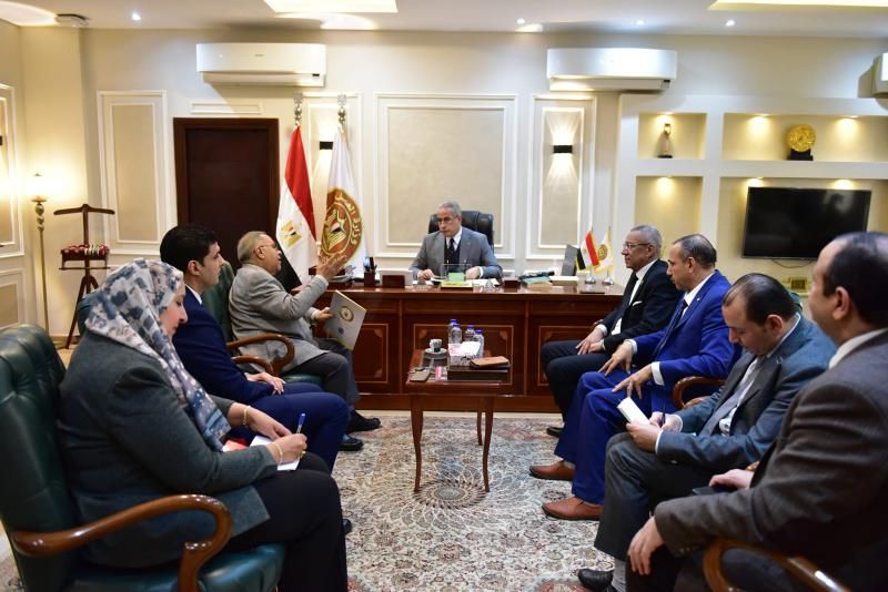 وزير العمل يلتقي وفدًا من المجلس الوطني للتدريب والتعليم للتعاون في مجال...