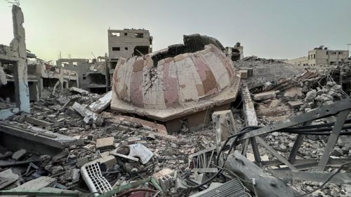 لافتات في تل أبيب تدعو لتدمير غزة .. آخر المستجدات