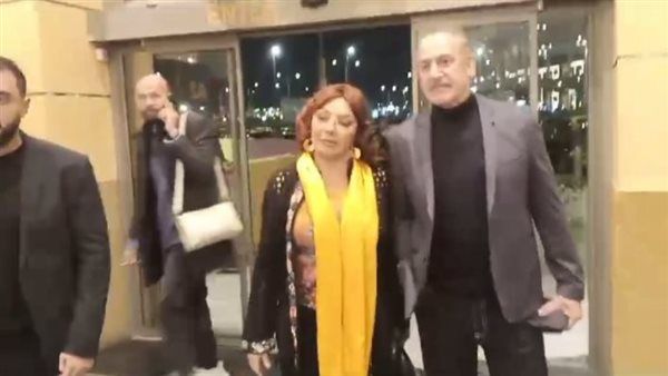 نبيله عبيد تساند خالد يوسف بحضورها العرض الخاص لفيلم "الإسكندراني" (صور)