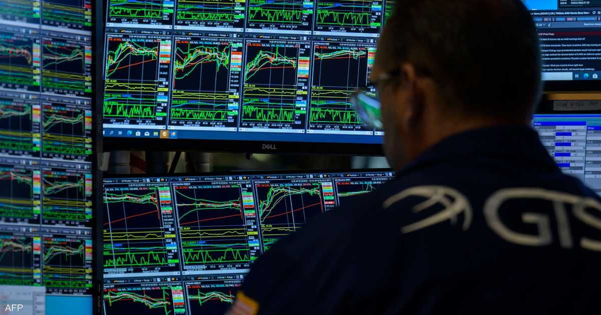 العالم اليوم - تراجع معظم مؤشرات أسواق أميركا وسط بيانات توظيف قوية