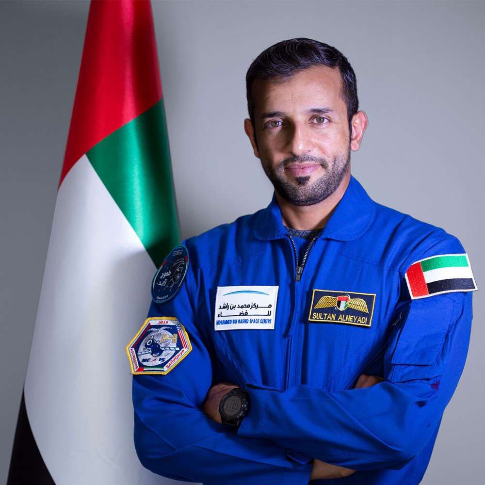 محمد بن راشد يعلن تعيين سلطان النيادي وزير دولة للشباب