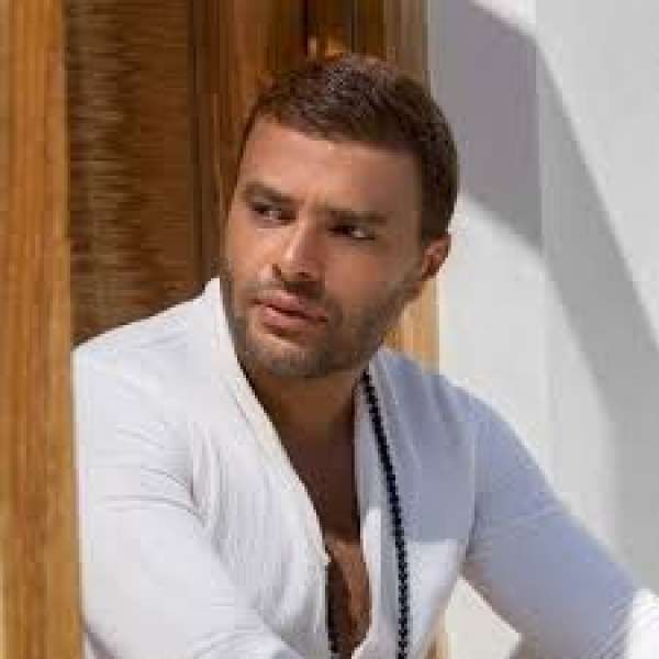 رامي صبري يطلق 3 أغان من ألبومه الجديد «النهايات أخلاق» عبر «يوتيوب»