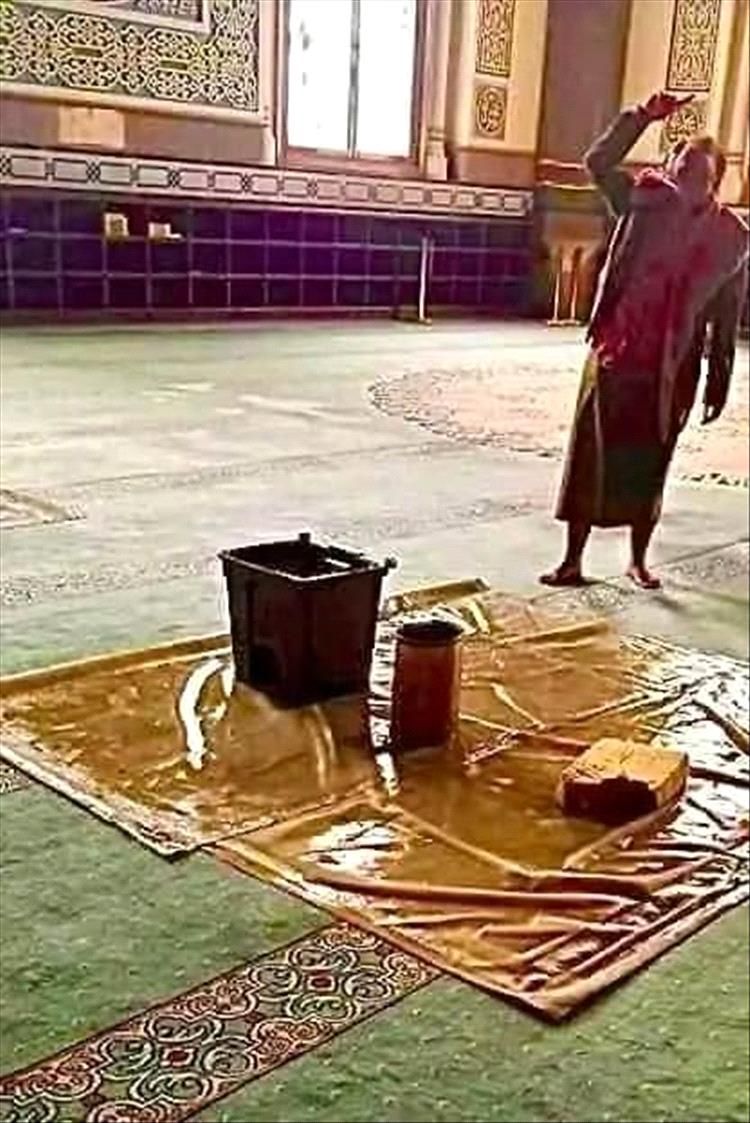 اتفرج « الصالح» أكبر وافخم مساجد اليمن يصل الحالة مُزرية بصنعاء (مجموعة صور)
