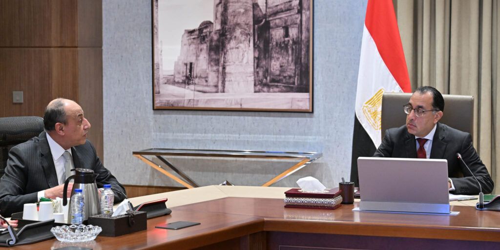 رئيس الوزراء يستعرض إجراءات مشروع استغلال المنطقة…