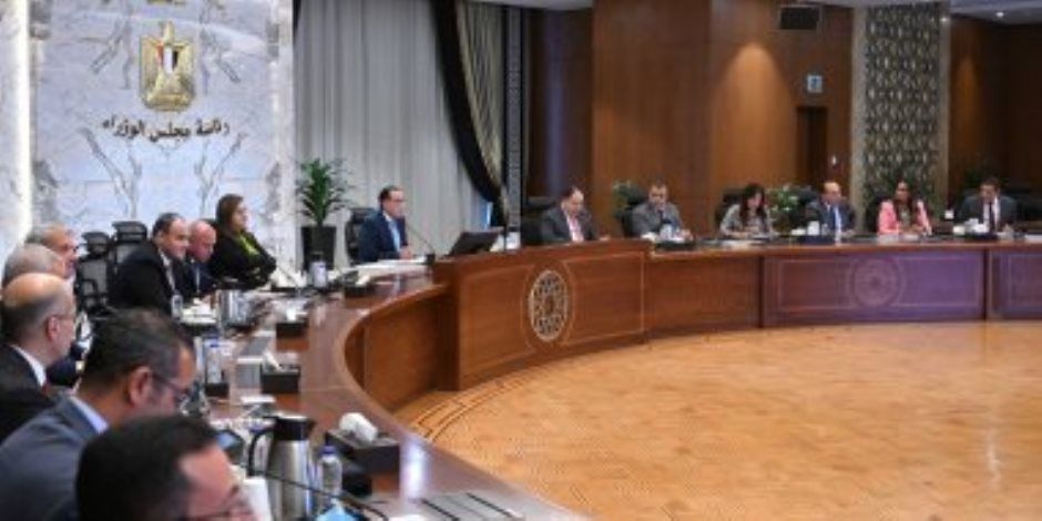 خلال الاجتماع الأسبوعي..8 قرارات هامة للحكومة