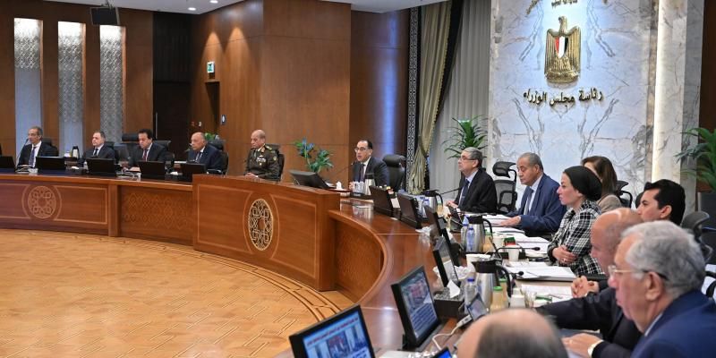 عدة قرارات يصدرها مجلس الوزراء خلال اجتماع اليوم