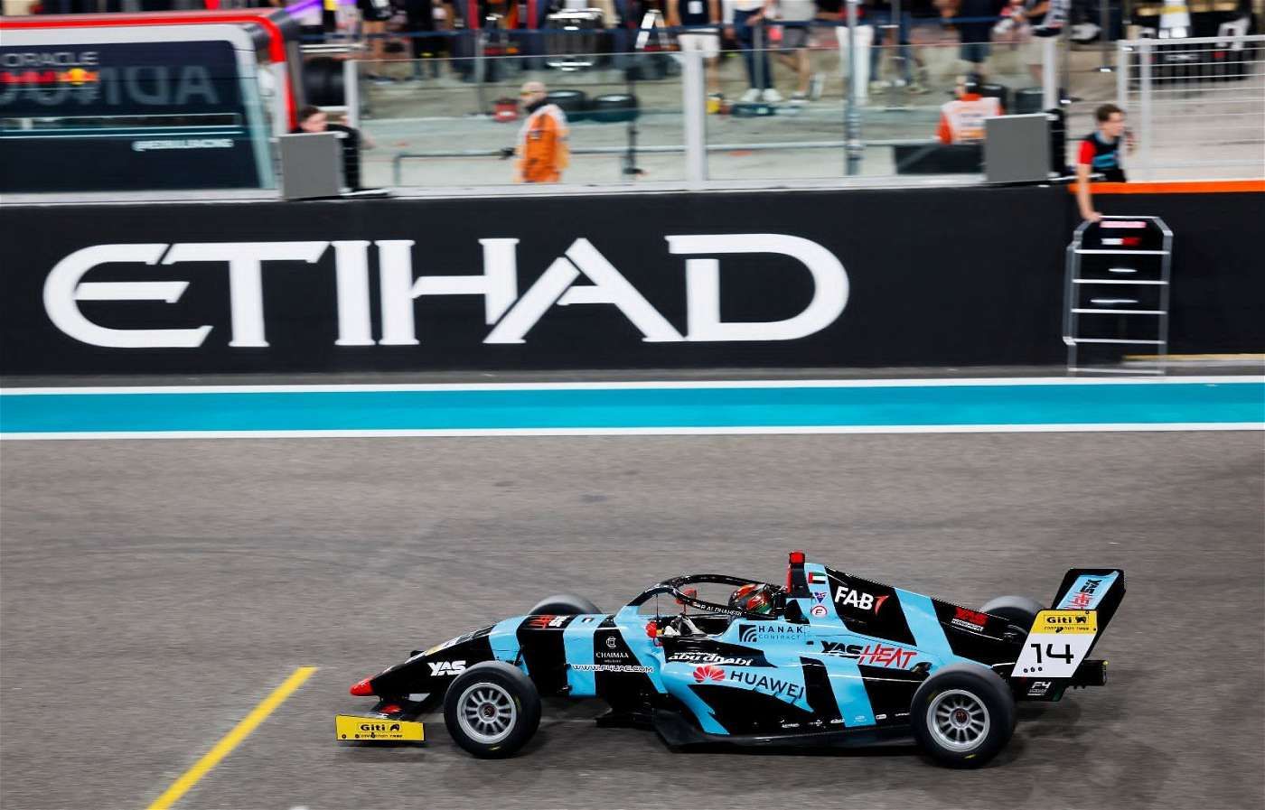 “سائق الفورمولا4 ” راشد الظاهري يدشن موسمه الجديد على حلبة ياس 12 يناير الجاري