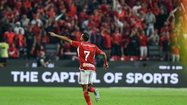 الروح الرياضية هي سر نجاح المنتخب.. كهربا ينشر صورة له برفقة محمد صلاح