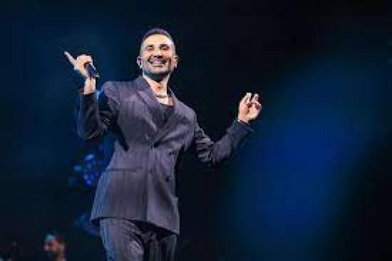 أحمد سعد يطرح برومو أغنيته الجديدة ”بعتذرلك”