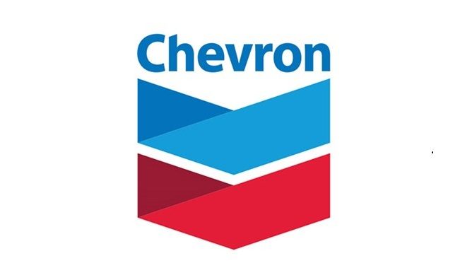 بلومبرج: شيفرون مستمرة في نقل شحناتها عبر البحر الأحمر