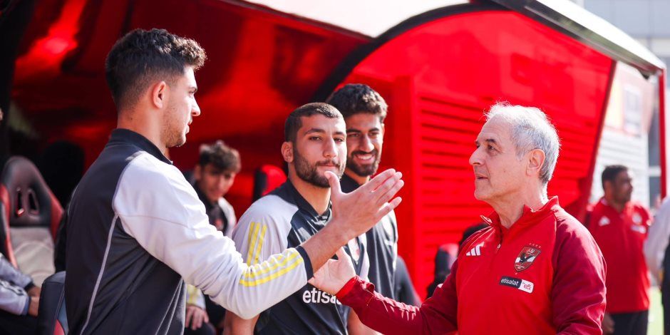 الأهلى يواصل تدريباته اليوم وتأهيل رضا سليم وعبد القادر (صور)