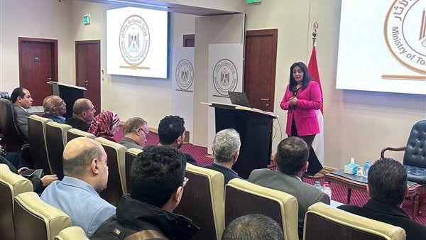 ندوة تعريفية لشركات السياحة عن منتج "العمرة بلس" كأحد المنتجات السياحية المستحدثة