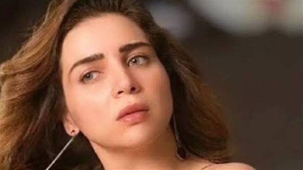 تزوجت أكثر من فنان.. شائعات راودت مي عز الدين