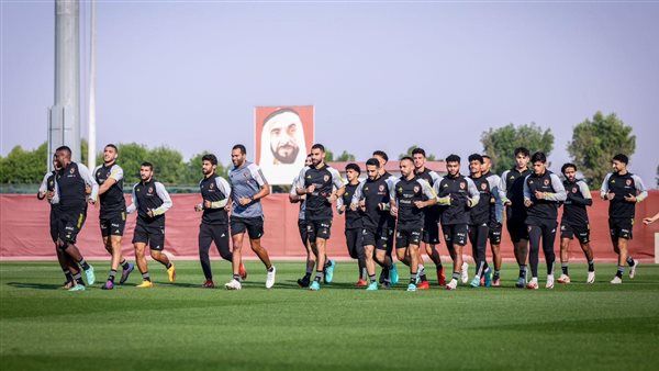 الأهلي يختتم تدريباته استعدادا لودية الأخدود السعودي والخطيب يزور معسكر الفريق بالإمارات