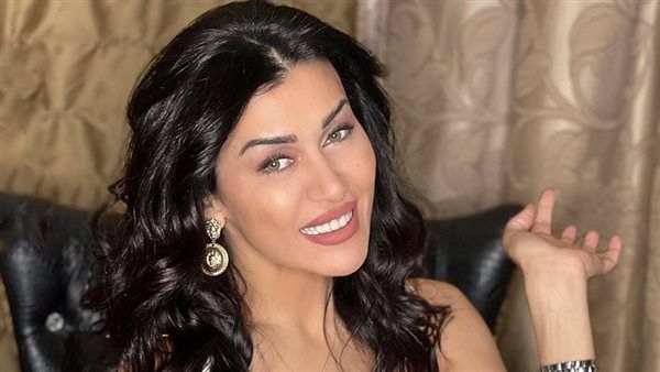 نادين الراسي عن مشكلتها مع شقيقها: 'رضعته 9 شهور مع ابني!'